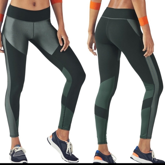 Fabletics Two-Tone Green Leggings - Picture 3 of 10